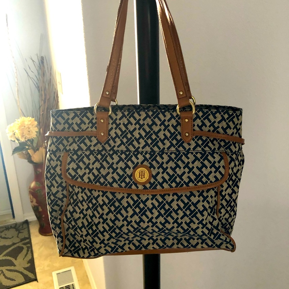 Tommy Hilfiger bag